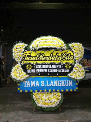 Papan Bunga Duka di Balige