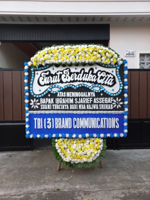 Papan Bunga Duka di Balige
